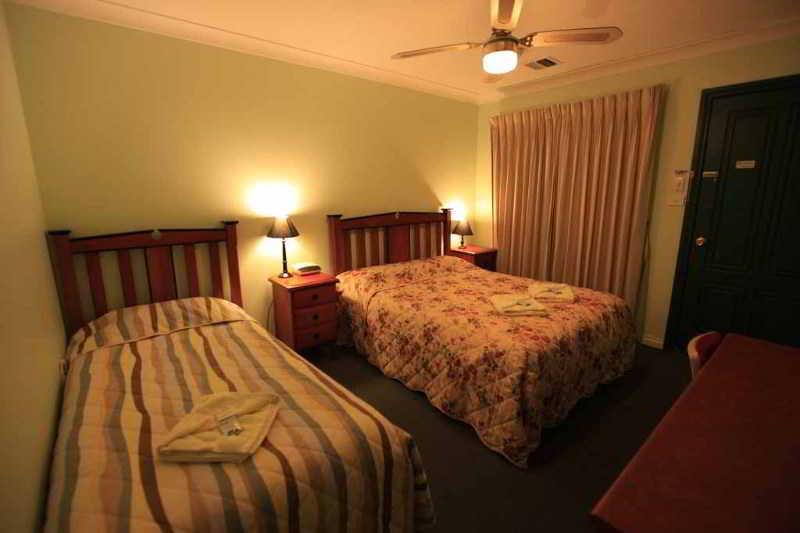 Miranda Lodge Canberra Exteriör bild